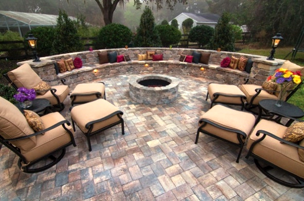 Retaining Walls Fire Pits Installers, Retaining Wall Fire Pit Area
